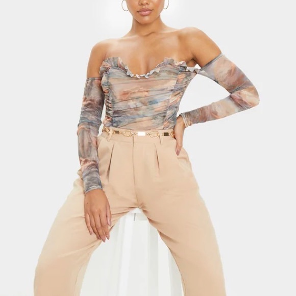 Pretty Little Thing Renaissance Mesh Bodysuit - Picture 2 of 7